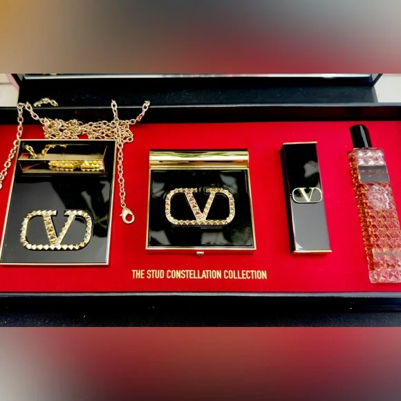 Valentino The Stud Constellation Collection Clutch- Star Studs Edition - Picture 3 of 15